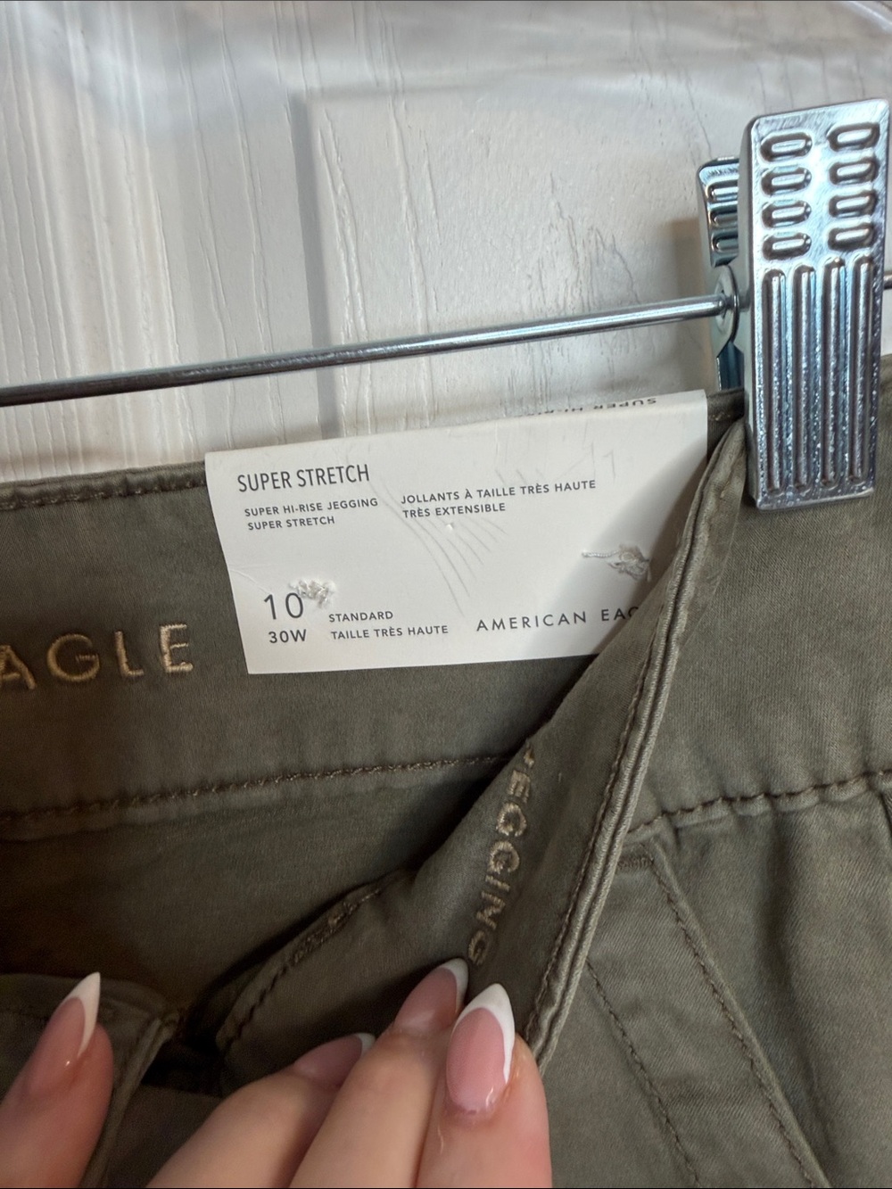 Women’s Olive Cargo Jogger Pants - Casual Utility Style - Picture 4 of 16